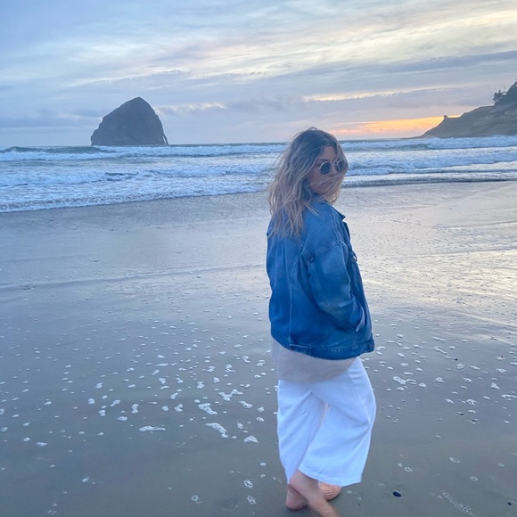 Cjla hunter jean jacket in size small - Picture 4 of 5